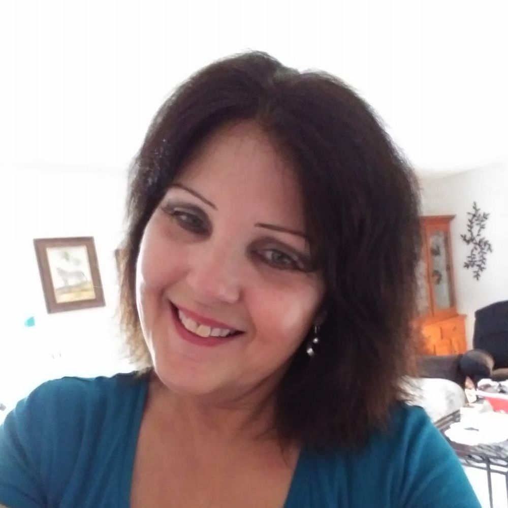 Meet your Posher, Cynthia